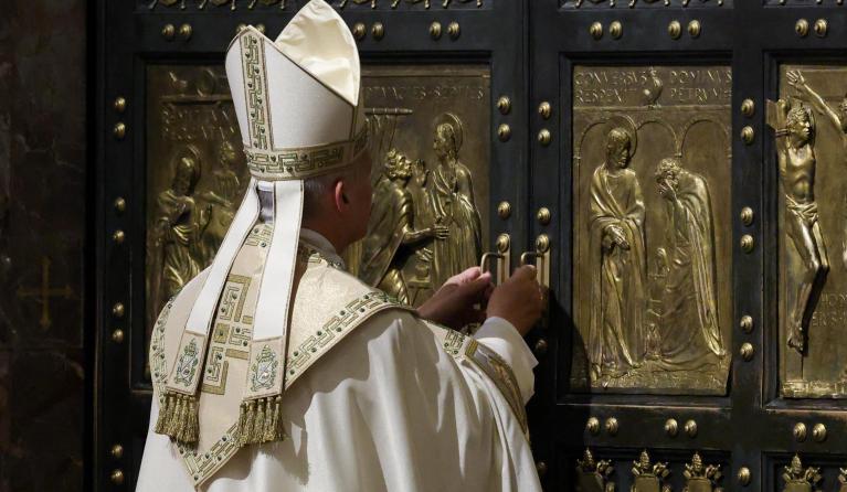 Pope Leo XIV closes the Holy Door of St. Peter’s Basilica on the Feast of the Epiphany, marking the official end of the Jubilee Year 2025, in Vatican City, 06 January 2026. EPA/YARA NARDI/ POOL