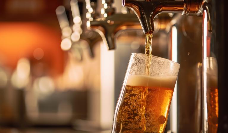 Bier uit tap