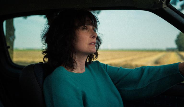 Tamar van den Dop als Carla in De droom van de jeugd 