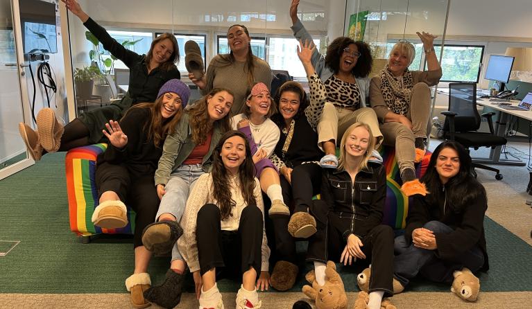 Pantoffeldag bij Online Video