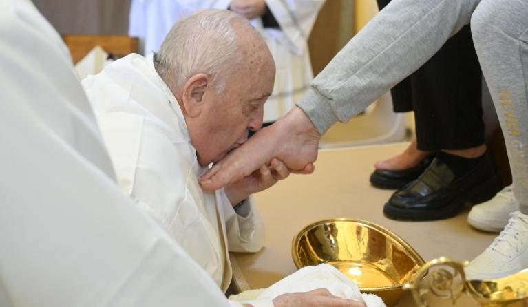 A handout photo made available by Vatican Media Press Office shows Pope Francis performing the 'in coena Domini' Mass and the rite of the washing of the feet on Holy Thursday at the Rebibbia Women's Prison in Rome, Italy, 28 March 2024. E