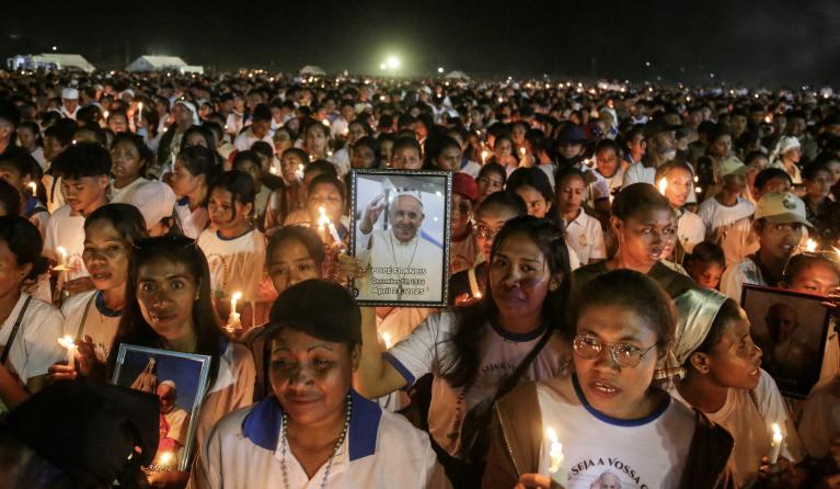 Catholic believers attend Pope Francis’s requiem mass at the Esplanade of Tasitolu in Dili, East Timor, where he held a Mass in September last year, on April 26, 2025, as his funeral takes place in Vatican. The funeral for Pope Francis was held on April 26, after the 88-year-old reformer died of a stroke on April 21, the Vatican announced. VALENTINO DARIELL DE SOUSA / AFP