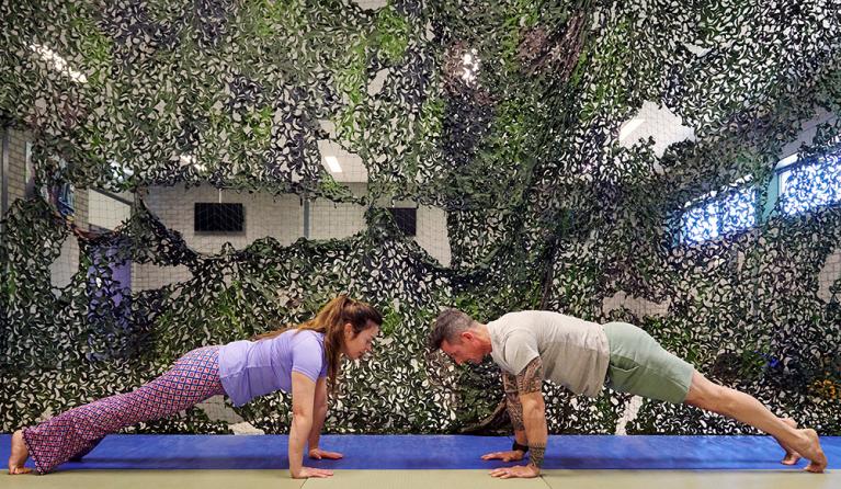 Zin in morgen - Kim-Lian en de yoga militair