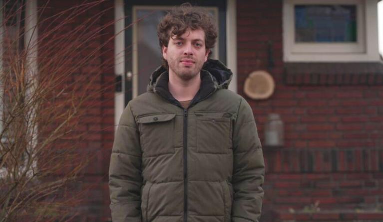 Een portret van Yljo van Donselaar