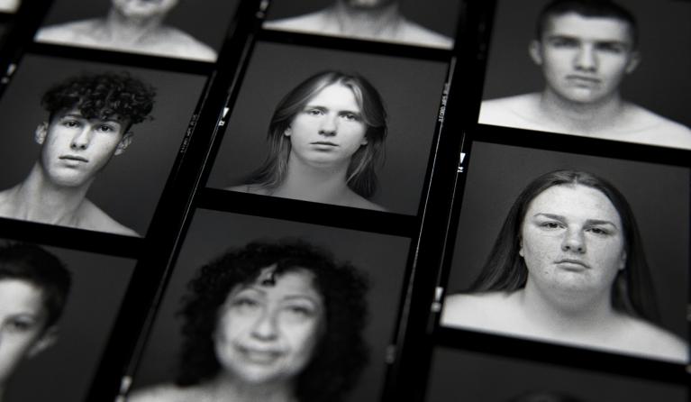 Nora, Tren en Anne-Ruth