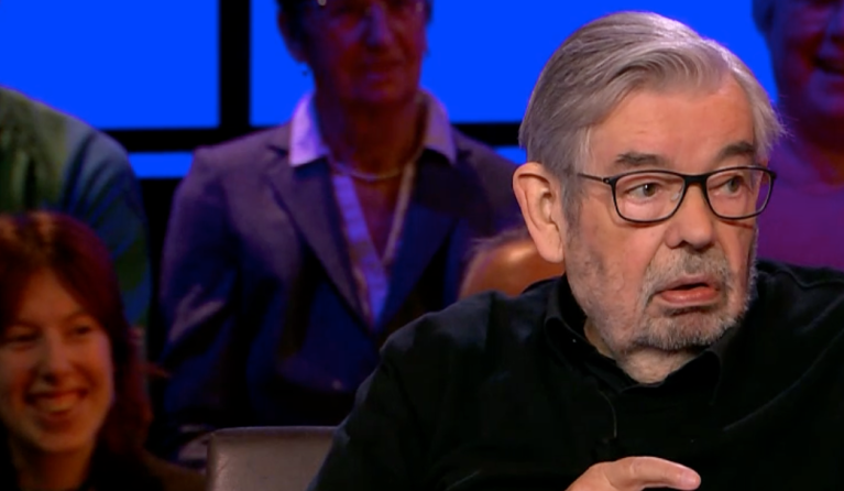 Maarten van Rossem De slimste mens Maarten van Rossem in zijn stoel in De slimste mens