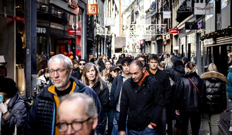 Mensen in de Kalverstraat