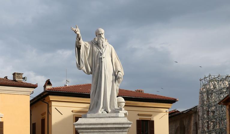 norcia_piazza_san_benedetto