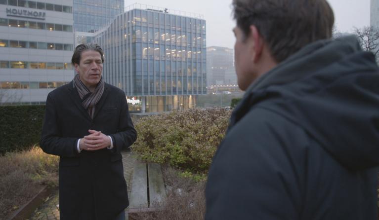 Twan in gesprek in Waarde van de Aarde