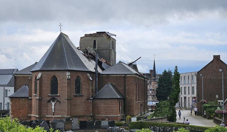 st_amanduskerk_van_heffen_zonder_torenspits