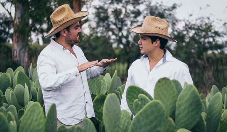 Adrián López Velarde en Marte Cázarez