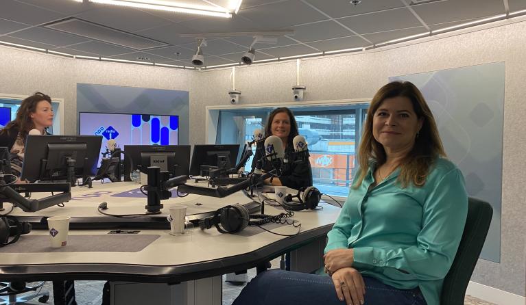 Xandra en Emilie bij Spraakmakers 