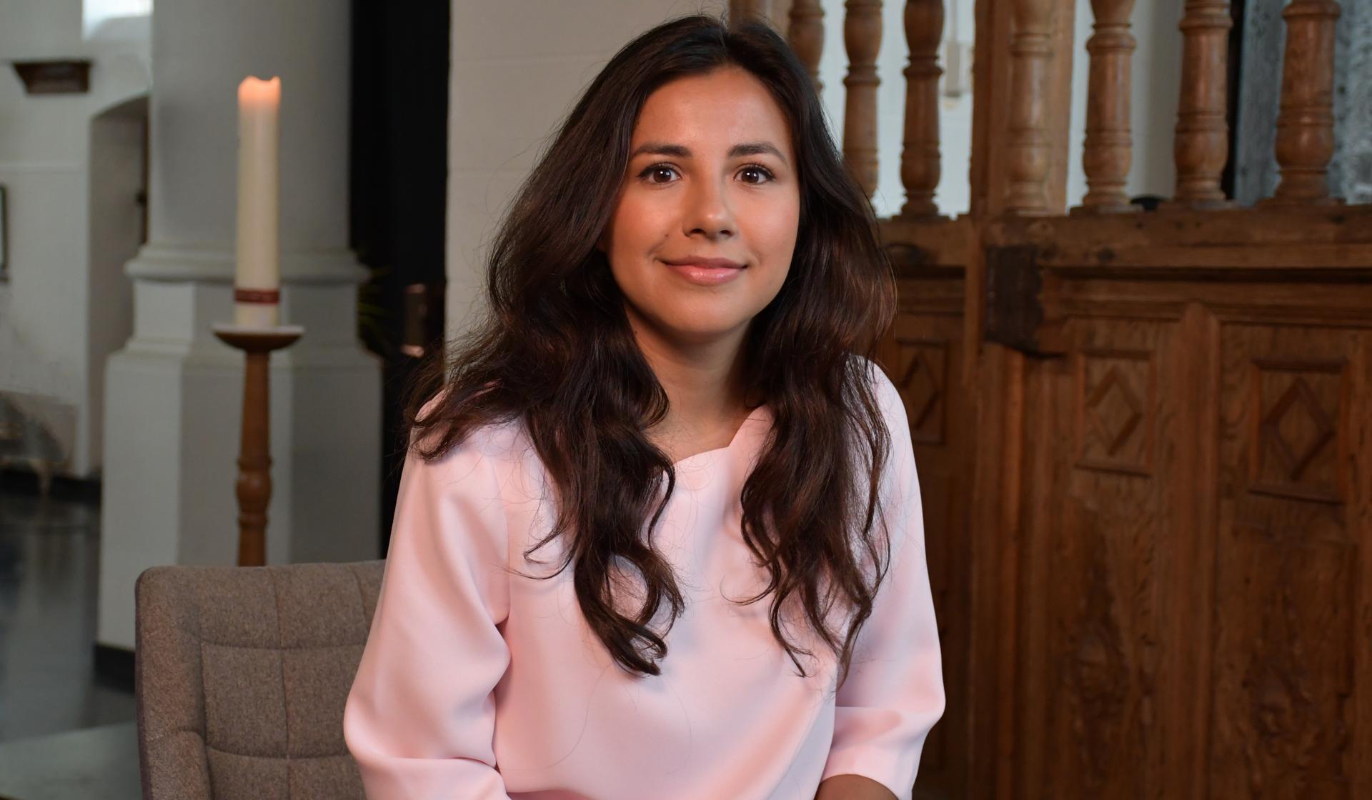 Talitha in gesprek met jonge politici over hun politieke dromen | KRO-NCRV