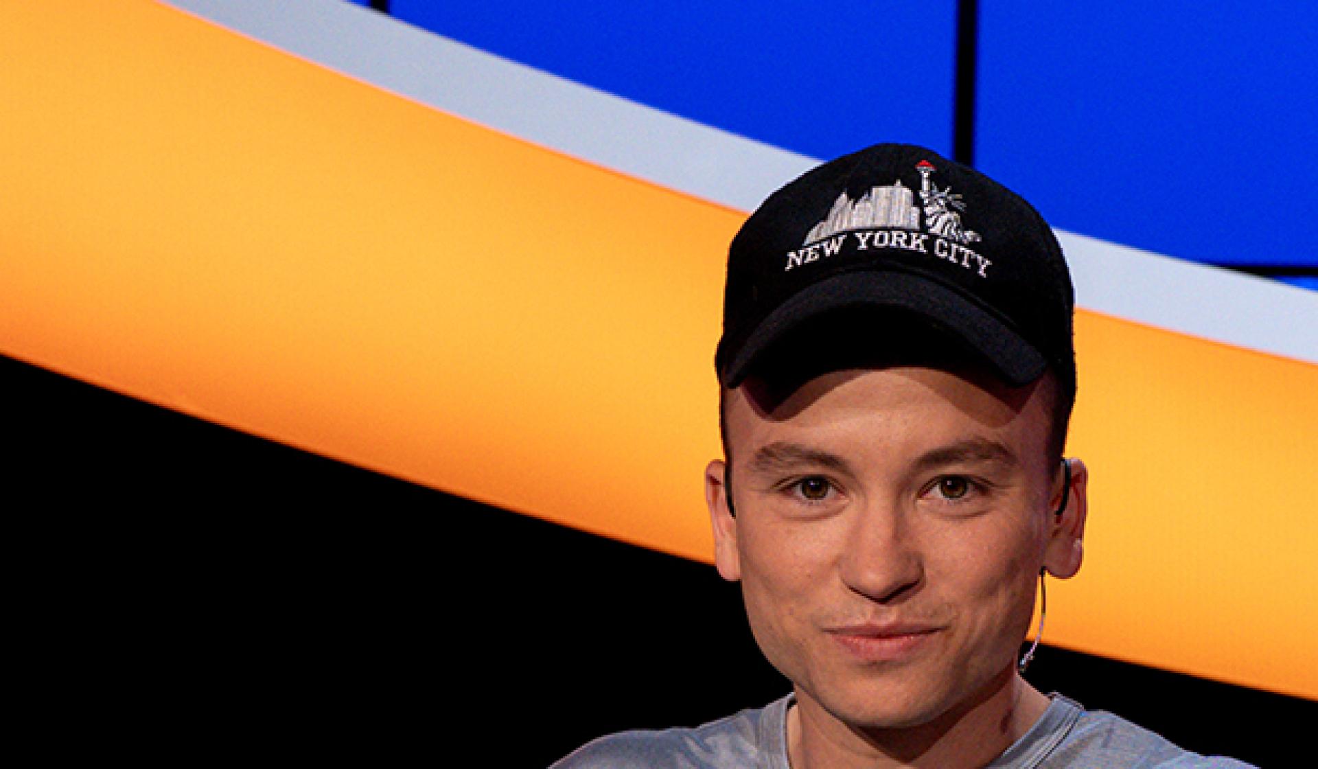 Writer Tobi Lakmaker joins Dutch quiz show De Slimste Mens