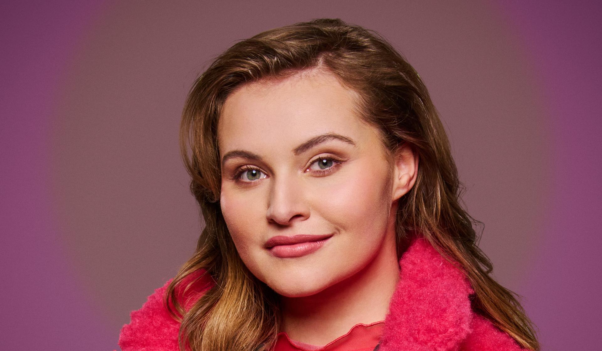 Wie is Vajèn van den Bosch, die de rol van Maria Magdalena speelt in