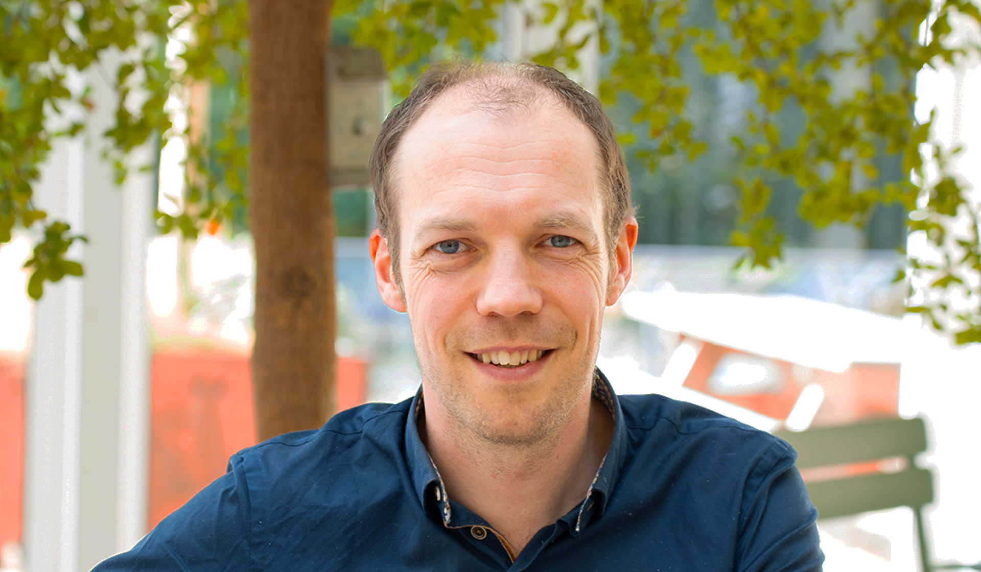 Een huis vol-vader Maarten Blom kickt af van koffie om bewuster te leven: 'Dronk 8 koppen op een dag' | KRO-NCRV