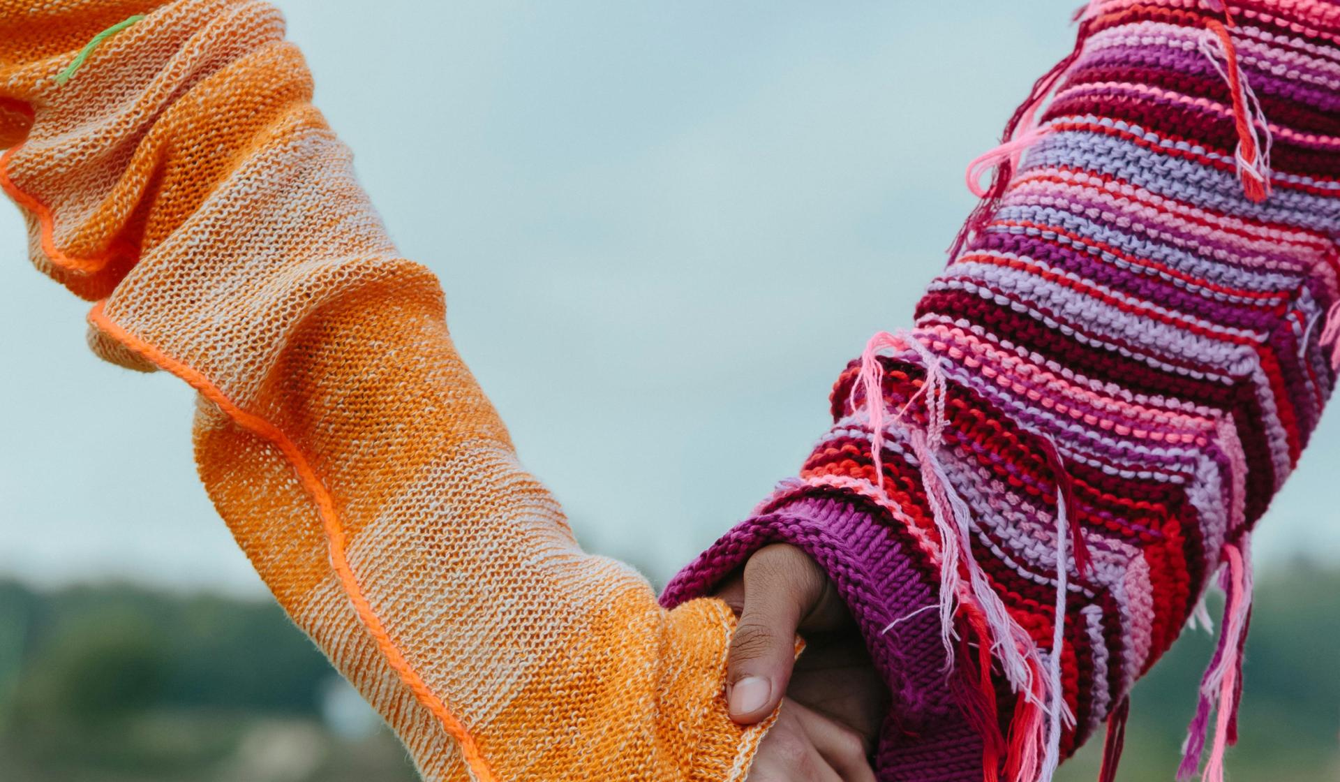 5 redenen waarom anderen helpen jou gelukkig maakt | KRO-NCRV