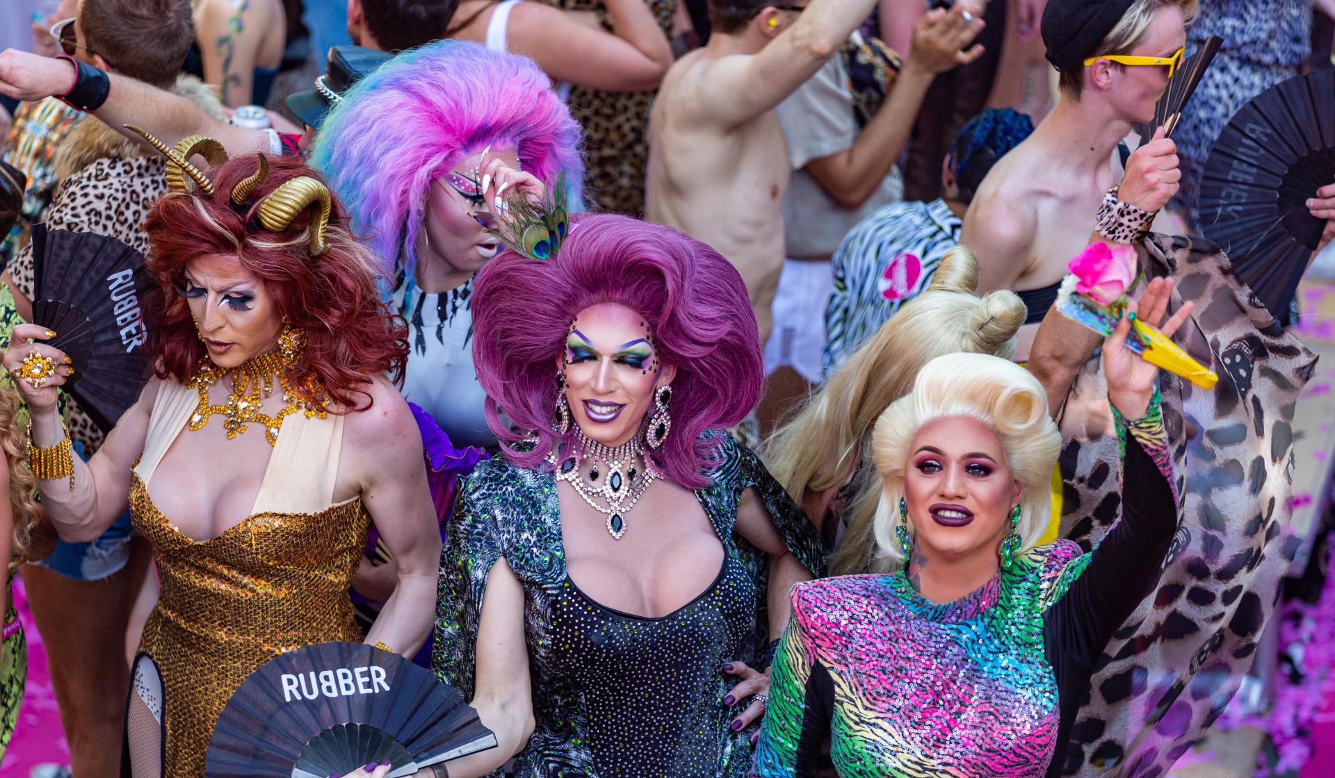 Van protest naar feest: hoe is Pride ontstaan? | KRO-NCRV