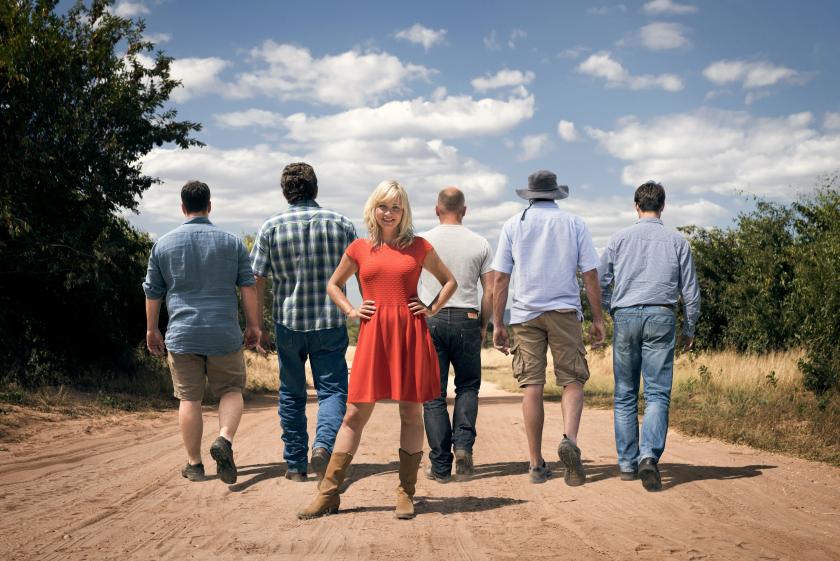 Boer zoekt Vrouw Internationaal: Seizoen 2016-2017; Yvon Jaspers en de boeren /01