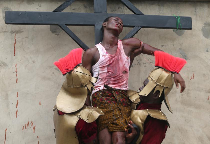 Passion of the Christ procession marking the Good Friday in Lagos, Nigeria, 15 April 2022. Christians in Nigeria joined their counterparts around the world to celebrate Good Friday, a ritual marked in commemoration of the crucifixion of Jesus Christ. EPA/AKINTUNDE AKINLEYE Passion of the Christ procession marking the Good Friday in Lagos, Nigeria, 15 April 2022. Christians in Nigeria joined their counterparts around the world to celebrate Good Friday, a ritual marked in commemoration of the crucifixion of Jesus Christ.