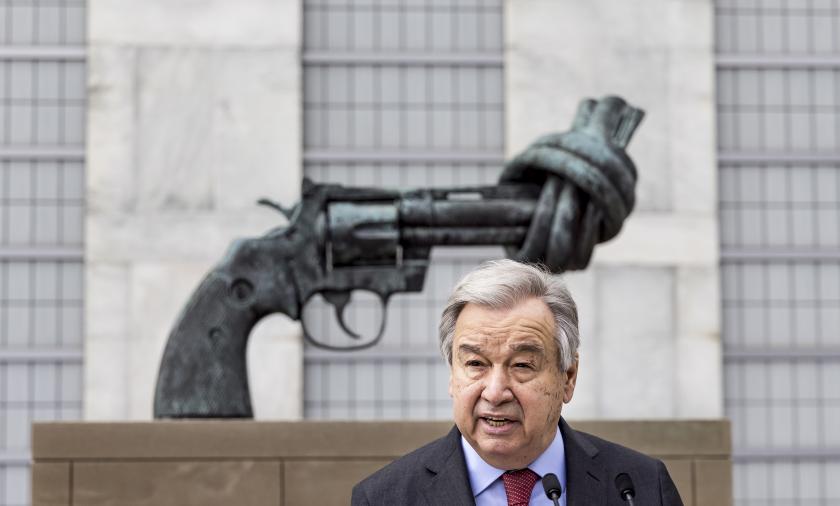 United Nations Secretary-General Antonio Guterres make a statement calling for a ceasefire in the fighting between Russia and Ukraine in front of the bronze sculpture entitled 'The Knotted Gun' by Swedish artist Carl Fredrik Reutersward outside of United Nations headquarters in New York, New York, USA, 19 April 2022. EPA/JUSTIN LANE United Nations Secretary-General Antonio Guterres make a statement calling for a ceasefire in the fighting between Russia and Ukraine in front of the bronze sculpture entitled 'The Knotted Gun' by Swedish artist Carl Fredrik Reutersward outside of United Nations headquarters in New York, New York, USA, 19 April 2022.