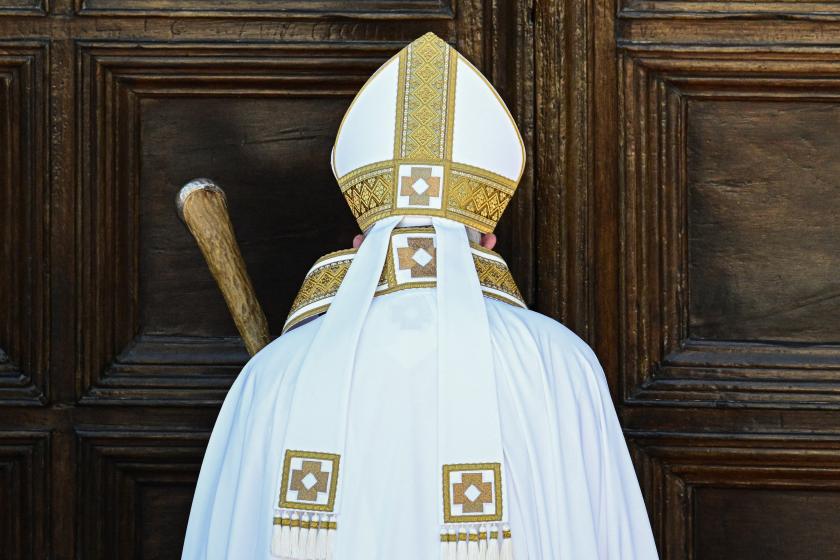 Pope Francis (C) presides over the Rite of Opening the Holy Door at the Basilica of Santa Maria di Collemaggio in L'Aquila, on August 28, 2022, during a one-day pastoral visit to the 2009 earthquake-struck Abruzzo capital. Vincenzo PINTO / AFP Pope Francis (C) presides over the Rite of Opening the Holy Door at the Basilica of Santa Maria di Collemaggio in L'Aquila, on August 28, 2022, during a one-day pastoral visit to the 2009 earthquake-struck Abruzzo capital. Vincenzo PINTO / AFP
