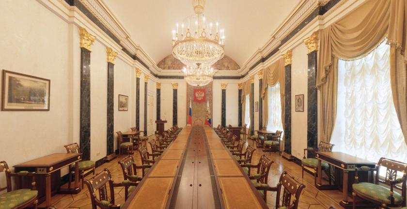 Kamer van de Veiligheidsraad van de Russische Federatie in het Senaatspaleis, Kremlin van Moskou. Kamer van de Veiligheidsraad van de Russische Federatie in het Senaatspaleis, Kremlin van Moskou.