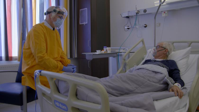 Schouder aan schouder in de zorg Schouder aan schouder in de zorg