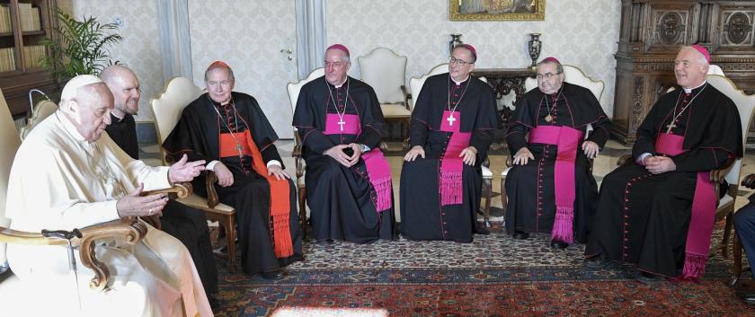 Ad limina .