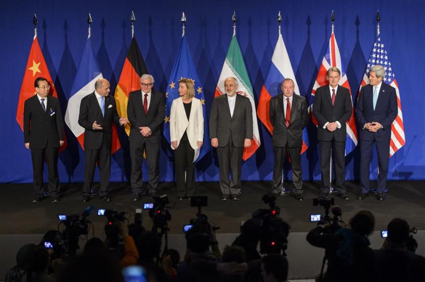 De deelnemers aan de onderhandelingen voor de Iran-deal in april 2015