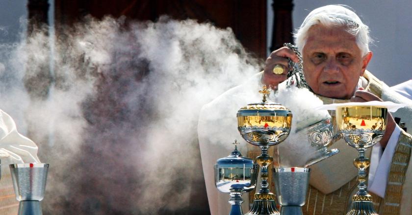 Pope Benedict XVI carries an incense burner to the altar during the mass to canonize Brazilian Friar Galvao, at Campo de Marte airfield, in Sao Paulo, Brazil, 11 May 2007. Hundreds of thousands faithful throng the Sao Paulo park as Pope Benedict XVI canonizes Brazil's first saint, a Franciscan monk still credited with miracle cures nearly 200 years after his death. AFP PHOTO/Antonio SCORZA ANTONIO SCORZA / AFP Pope Benedict XVI carries an incense burner to the altar during the mass to canonize Brazilian Friar Galvao, at Campo de Marte airfield, in Sao Paulo, Brazil, 11 May 2007. Hundreds of thousands faithful throng the Sao Paulo park as Pope Benedict XVI canonizes Brazil's first saint, a Franciscan monk still credited with miracle cures nearly 200 years after his death. AFP PHOTO/Antonio SCORZA ANTONIO SCORZA / AFP