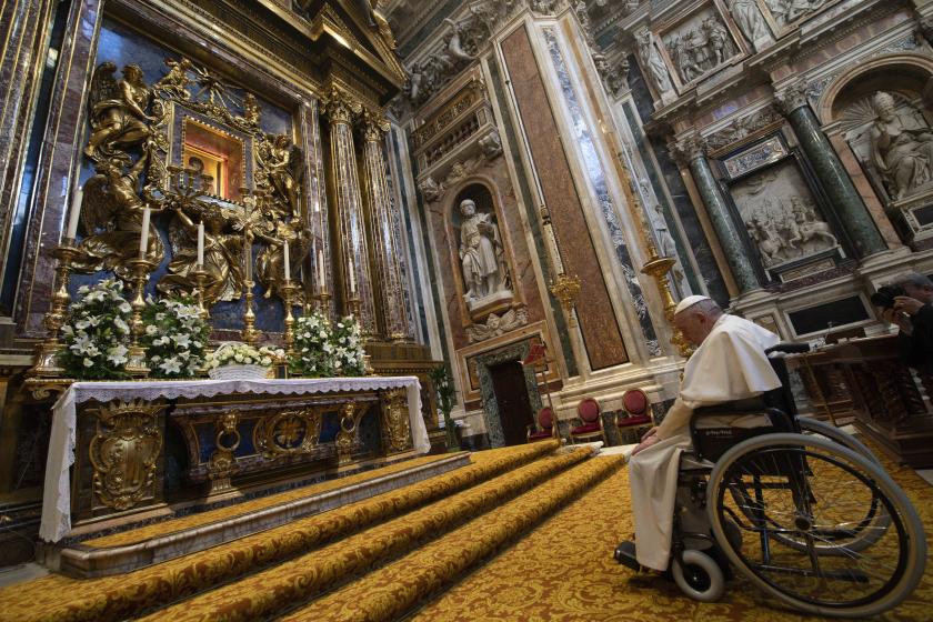 This photo taken and handout on May 31, 2022 by The Vatican Media shows Pope Francis praying by the Byzantine icon of the Virgin Mary and the Christ Child "Salus Populi Romani" as he presides over the Rosary for peace in Ukraine and end to wars worldwide, at the Basilica of St. Mary Major in Rome.