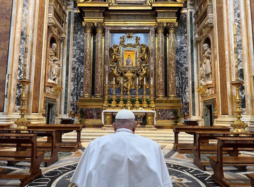 This handout photo taken and released on April 12, 2025 by The Vatican Media press service shows Pope Francis praying in Basilica of Santa Maria Maggiore in Rome. Pope Francis made a surprise visit on April 12, 2025 to his favourite Roman basilica, the Vatican press service said on Telegram. It was a fourth unscheduled appearance in recent days for the 88-year-old Pope, including one at the Vatican's Saint Peter's Basilica on April 10, 2025, despite doctors urging him to rest. Handout / VATICAN MEDIA / AFP This handout photo taken and released on April 12, 2025 by The Vatican Media press service shows Pope Francis praying in Basilica of Santa Maria Maggiore in Rome. Pope Francis made a surprise visit on April 12, 2025 to his favourite Roman basilica, the Vatican press service said on Telegram. It was a fourth unscheduled appearance in recent days for the 88-year-old Pope, including one at the Vatican's Saint Peter's Basilica on April 10, 2025, despite doctors urging him to rest. Handout / VATICAN MEDIA / AFP