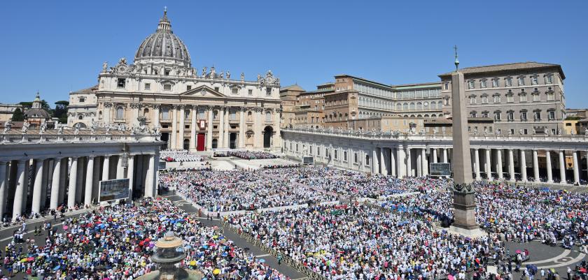 People attend the mass celebrated by Pope Leo XIV for the Jubilee of families, children, grandparents and the elderly, at St. Peter's square in the Vatican on June 1, 2025. Alberto PIZZOLI / AFP People attend the mass celebrated by Pope Leo XIV for the Jubilee of families, children, grandparents and the elderly, at St. Peter's square in the Vatican on June 1, 2025. Alberto PIZZOLI / AFP