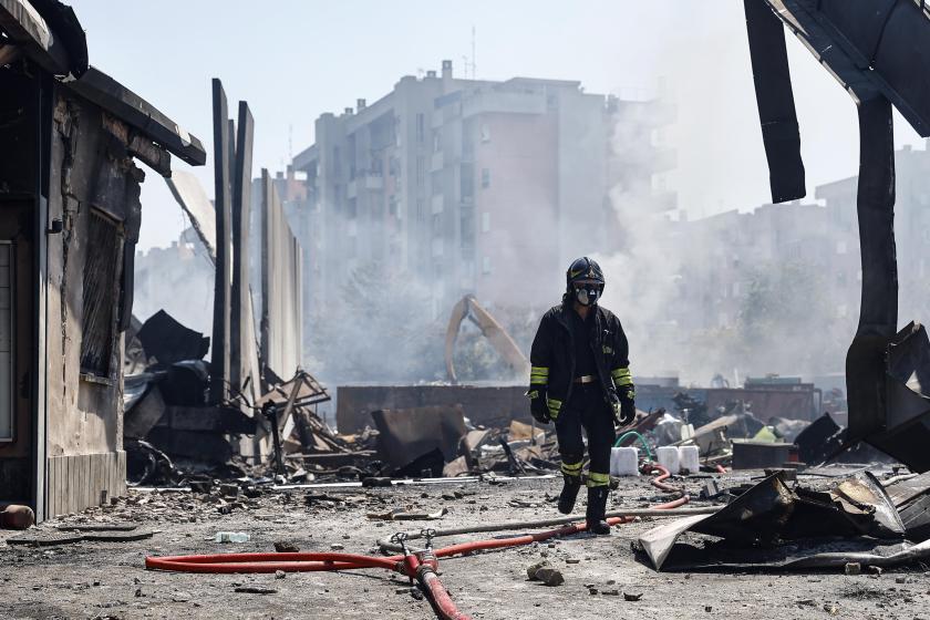 Firefighters of the Italian National Fire Brigade (Vigili del Fuoco) work at the site of an explosion at a petrol station in via dei Gordiani, in Rome, Italy, 04 July 2025. At least 40 people have been injured in the explosion, ANSA reported. EPA/ANGELO CARCONI Firefighters of the Italian National Fire Brigade (Vigili del Fuoco) work at the site of an explosion at a petrol station in via dei Gordiani, in Rome, Italy, 04 July 2025. At least 40 people have been injured in the explosion, ANSA reported. EPA/ANGELO CARCONI