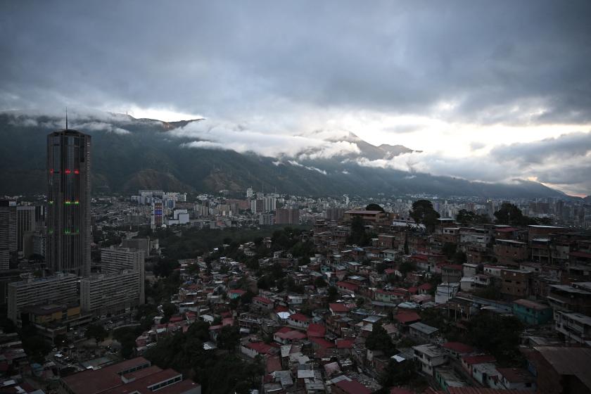 View of Caracas from the San Agustin neighborghood on January 4, 2026, a day after Venezuela's president Nicolas Maduro was captured in a US strike. A lingering smell of explosives hung over Venezuela's capital Caracas on Saturday as shocked residents took stock after an early-morning US strike that ousted strongman Nicolas Maduro. Federico PARRA / AFP