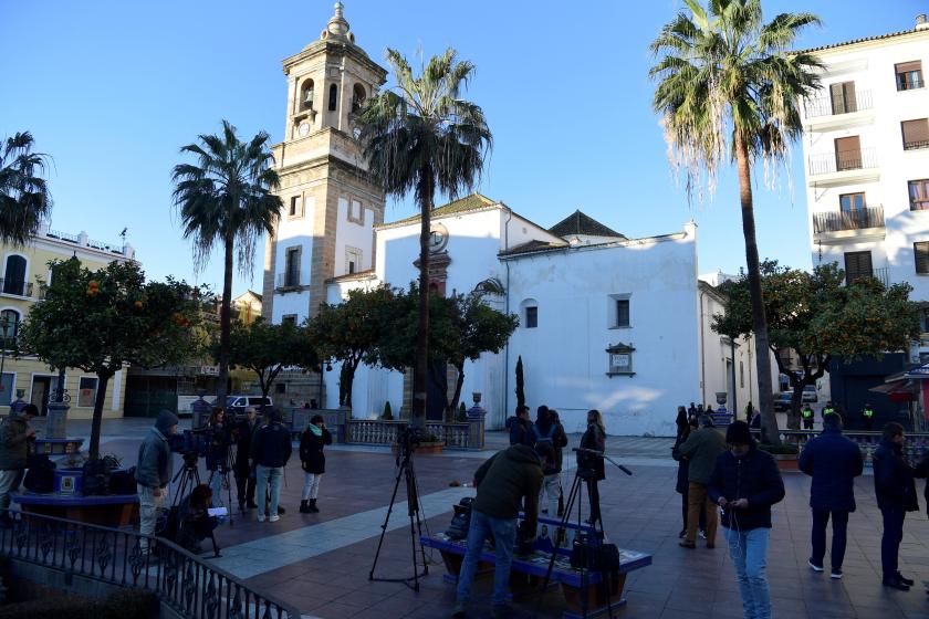 Journalists stand on the square in front of the church where a man was killed the day before in Algeciras, southern Spain, on January 26, 2023. Spain opened a terror probe on January 25 after a man wielding a bladed weapon stormed a church in southern Spain killing one and severely wounding a priest, legal sources told AFP.
CRISTINA QUICLER / AFP Journalists stand on the square in front of the church where a man was killed the day before in Algeciras, southern Spain, on January 26, 2023. Spain opened a terror probe on January 25 after a man wielding a bladed weapon stormed a church in southern Spain killing one and severely wounding a priest, legal sources told AFP.
CRISTINA QUICLER / AFP