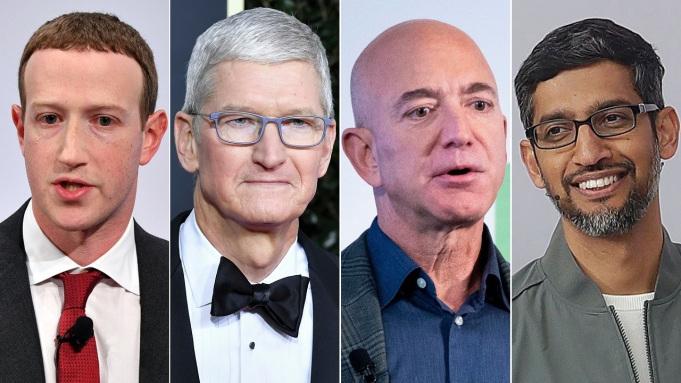 Mark Zuckerberg, Tim Cook, Jeff Bezos, en Sundar Pichai 