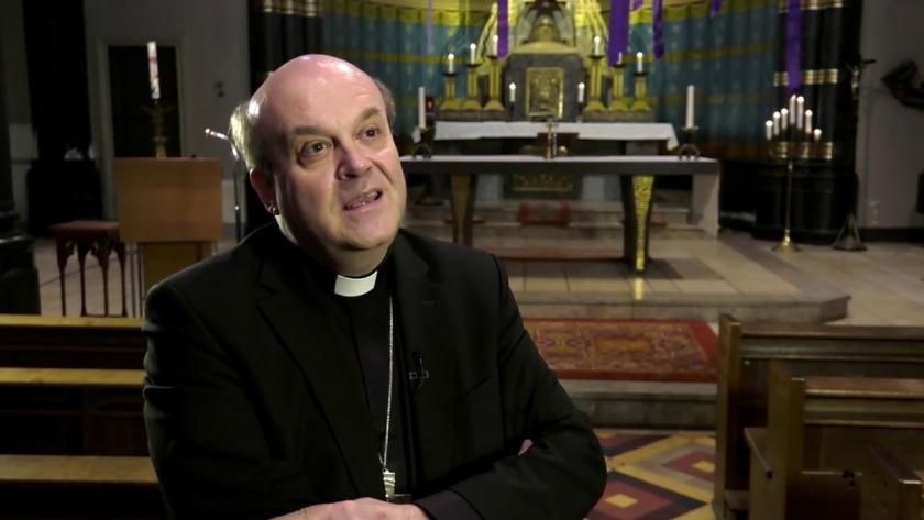 Mgr. dr. J.H.J. van den Hende in het Geloofsgesprek (KRO-NCRV). vd hende