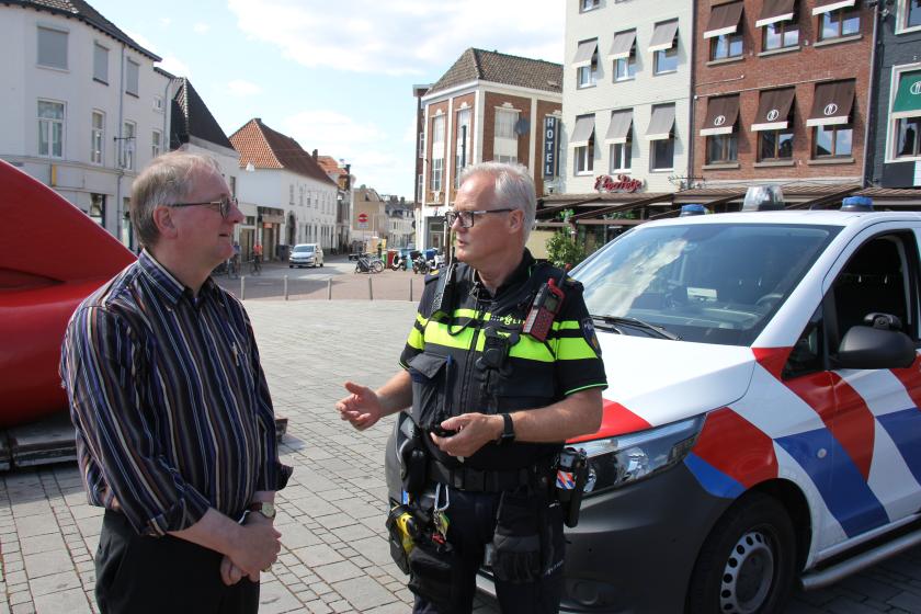 Wijkagent John van den Beuken in Roermond Wijkagent John van den Beuken