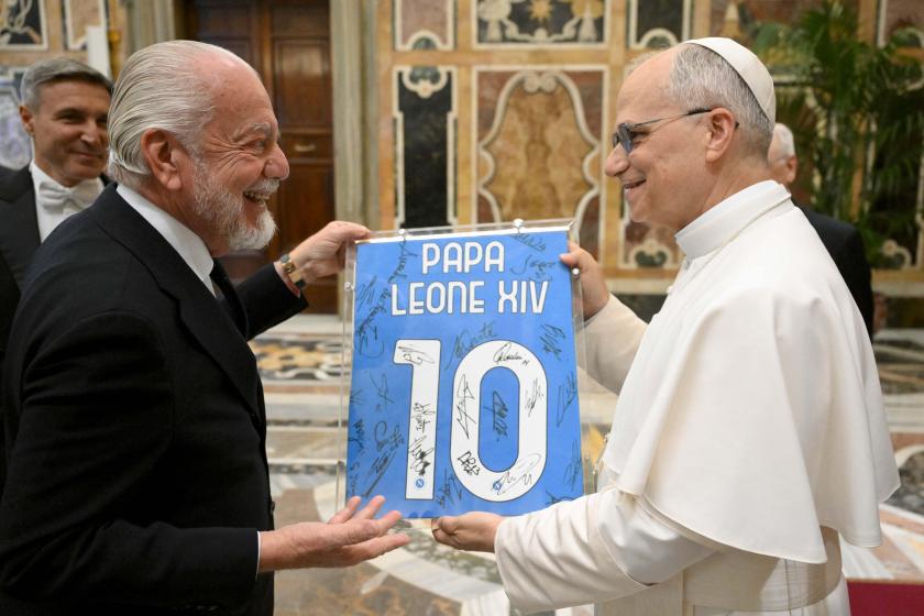 This photo taken and handout on May 27, 2025 by The Vatican Media shows Pope Leo XIV (R) with Napoli's chairman Aurelio De Laurentiis, during a meeting with the managers and players of the Napoli football team in the Vatican. SIMONE RISOLUTI / VATICAN MEDIA / AFP This photo taken and handout on May 27, 2025 by The Vatican Media shows Pope Leo XIV (R) with Napoli's chairman Aurelio De Laurentiis, during a meeting with the managers and players of the Napoli football team in the Vatican. SIMONE RISOLUTI / VATICAN MEDIA / AFP