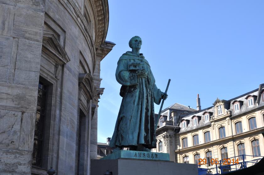 Standbeeld van Sint-Ansgar door Theobald Stein, voor de Marmorkirken in Kopenhagen.