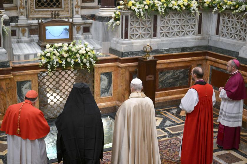A handout picture provided by the Vatican Media shows Pope Leo XIV (C) during the Vespers on the Feast of the Conversion of St. Paul the Apostle at St. Paul Outside the Walls Basilica in Rome, Italy, 25 January 2026.