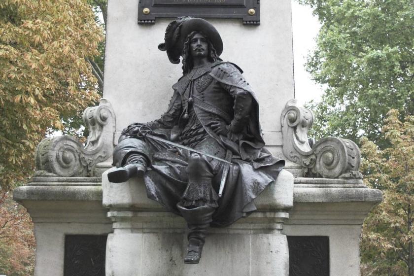 Standbeeld van d'Artagnan uit het werk van Alexandre Dumas, gemaakt door Gustave Doré. Brons, 1883. Place du Général-Catroux, 17e arrondissement, Parijs
