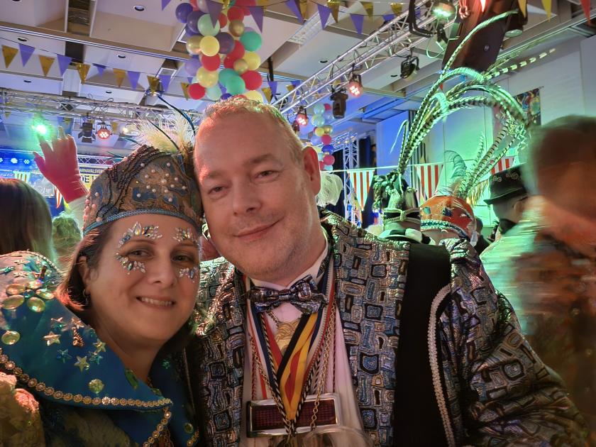 Marc en Silvia vieren carnaval - Carnavalshart 