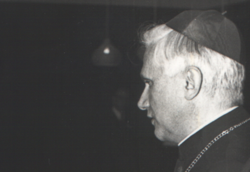 Ratzinger in 1977 Ratzinger in 1977