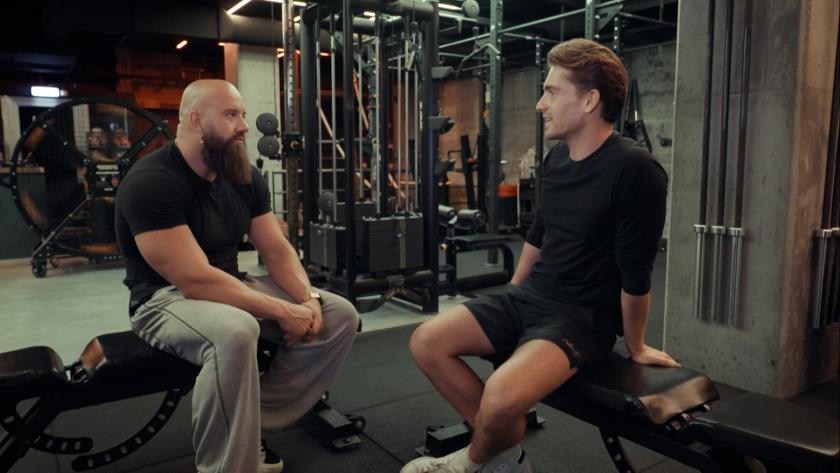 Johnny en Robbert samen in de sportschool
