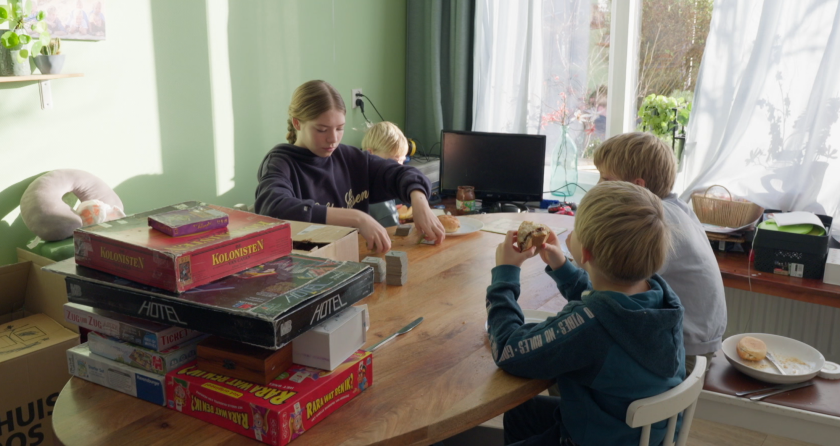 Volle tafel van familie Blom