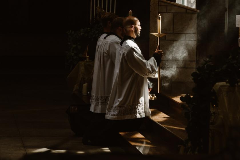 Priesters durven niet uit de kast te komen Priesters durven niet uit de kast te komen.