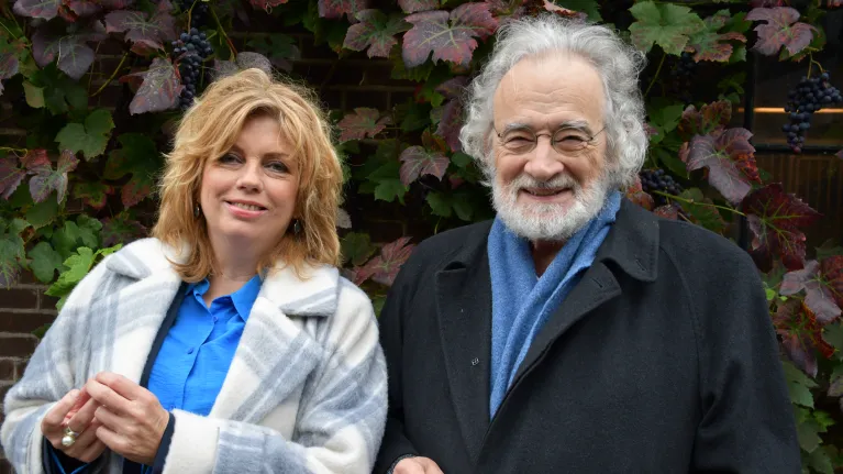 KRO-NCRV De verwondering met Annemiek Schrijver en Alex van Ligten